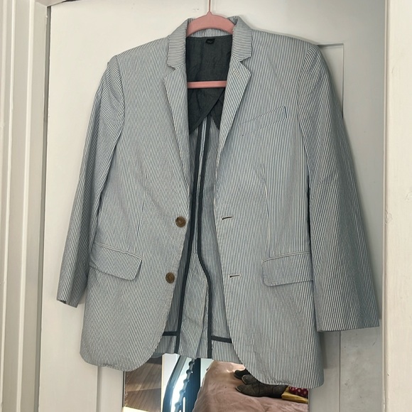 J. Crew boys Ludlow light blue and white seersucker suit - Picture 2 of 14